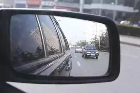 炫车志@开车高手整理了10年的驾驶技巧