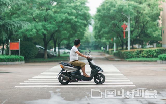 #值点生活馆#电瓶车骑两天就没电？别急着换电瓶，教你正确充电，让电瓶更耐用