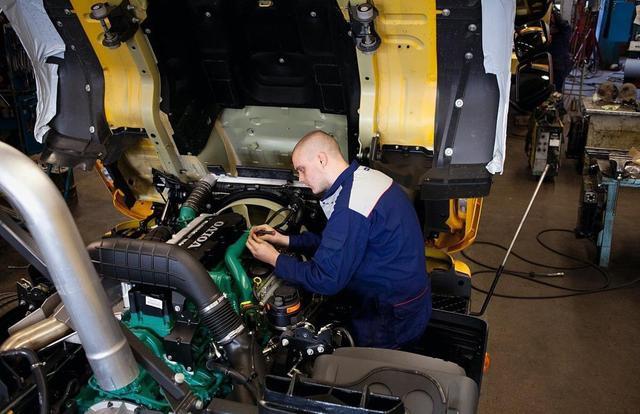 [养车宝典]保养就是换机油？这个想法太简单了，汽车保养的项目多到你想不到