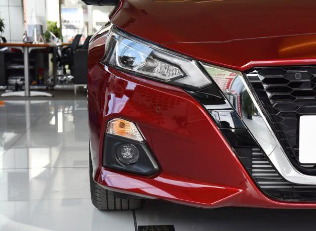 #阿毛聊汽车#合资B级车怎么选？不如看看它，进口国六2.0L引擎，油耗6个