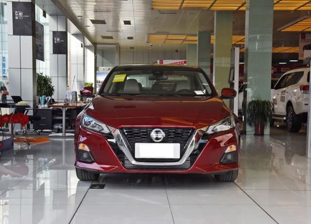 #阿毛聊汽车#合资B级车怎么选？不如看看它，进口国六2.0L引擎，油耗6个