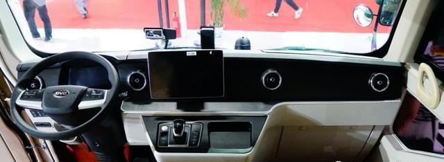 #试车极速报告#新能源高端商务用车典范，全新比亚迪C6核心技术解析