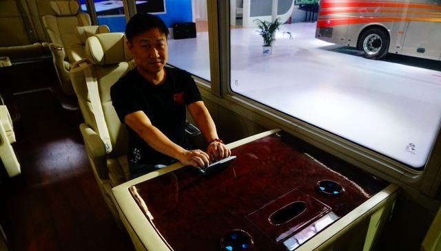 #试车极速报告#新能源高端商务用车典范，全新比亚迪C6核心技术解析