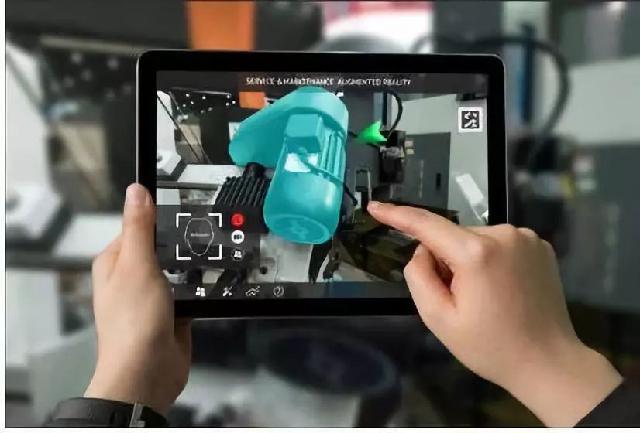洪泰智造工场：在机器换人时代提升人类的竞争力，智能工厂之AR应用