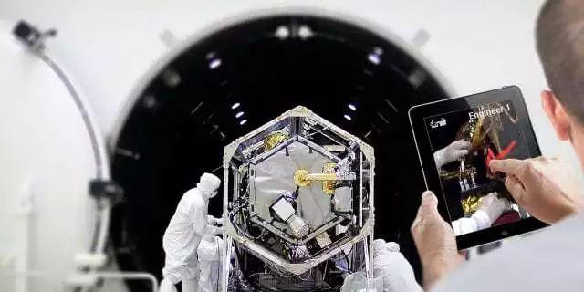 洪泰智造工场：在机器换人时代提升人类的竞争力，智能工厂之AR应用