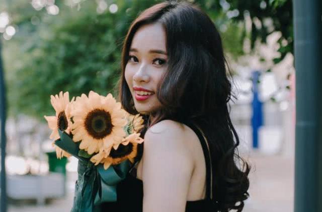 「身心驿站」想让女人“主动”联系你，用这3个技巧就可以，主要是第3个技巧