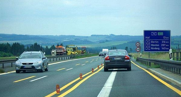 「铁血雄鹰」中国首条“不限速”的高速公路，斥资巨大，车主敢飚速到多少码？