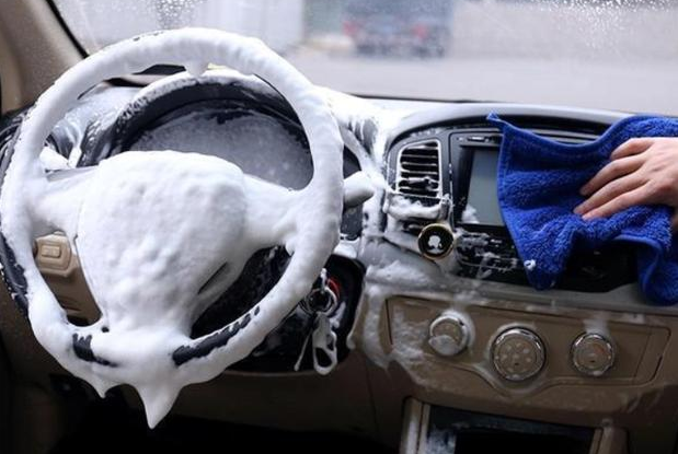 #汽车有点味#爱车内饰脏了难清理，简单！教你几招，让车内焕然一新