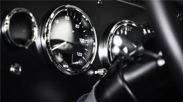 名车报：美国也有造车新势力，还造出一台“上世纪”的电动皮卡