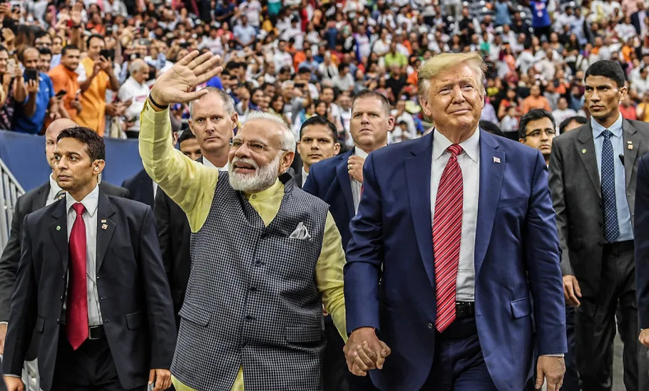 莫迪与特朗普会面后回国演讲：世界对印度抱有很大期望