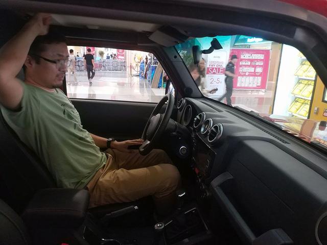 [汽车资讯]这辆粗糙的越野大玩具买车还不用摇号，体验皮卡版北京BJ40