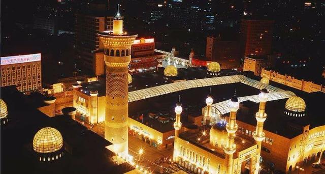 [走吧自驾游]中国这条高速公路，不输美国66号公路，比318好走，景色绝美