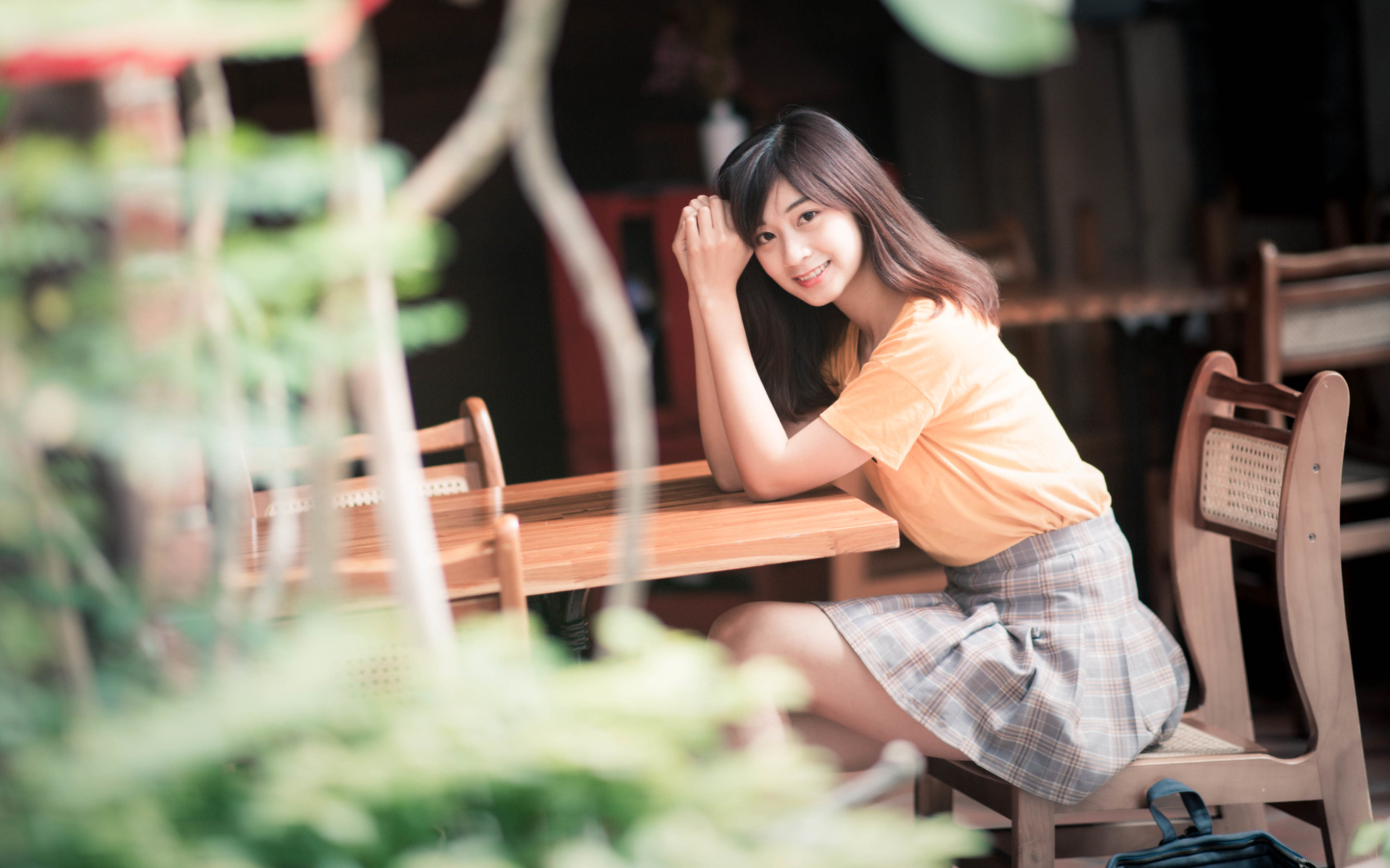 「情感两三事」关于发朋友圈的爱情说说，正能量阳光的简短励志语录，句句走心！