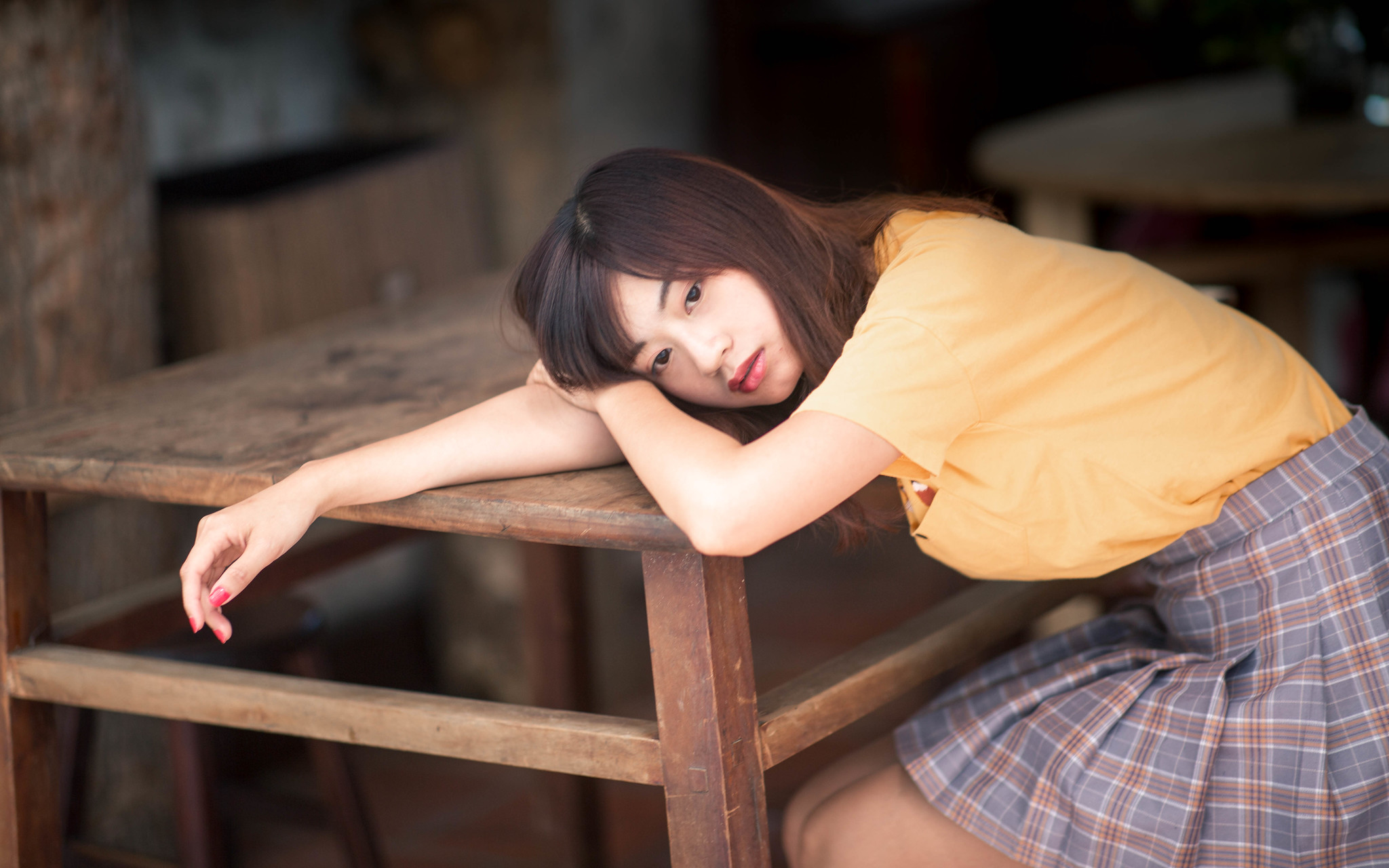 「情感两三事」关于发朋友圈的爱情说说，正能量阳光的简短励志语录，句句走心！