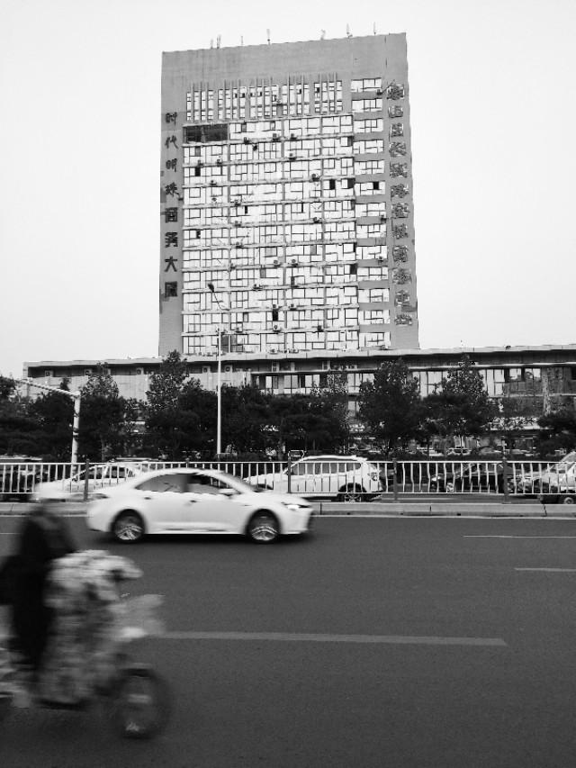 「老蒋书房」一个故事告诉你：从穷人到富人的全过程，越看越触目惊心