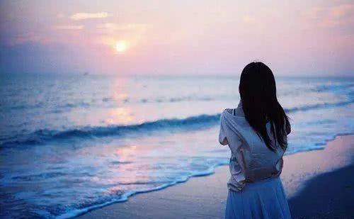 #笑看江湖事#网易云音乐虐心热评——看着别人的故事 流着自己的眼泪