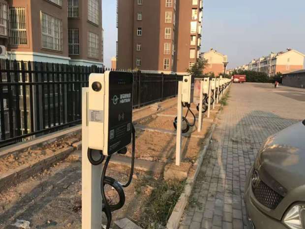 「汽车爱撩妹」最受关注的2款纯电动车，一款奇瑞小蚂蚁，另一款有1.2万元优惠