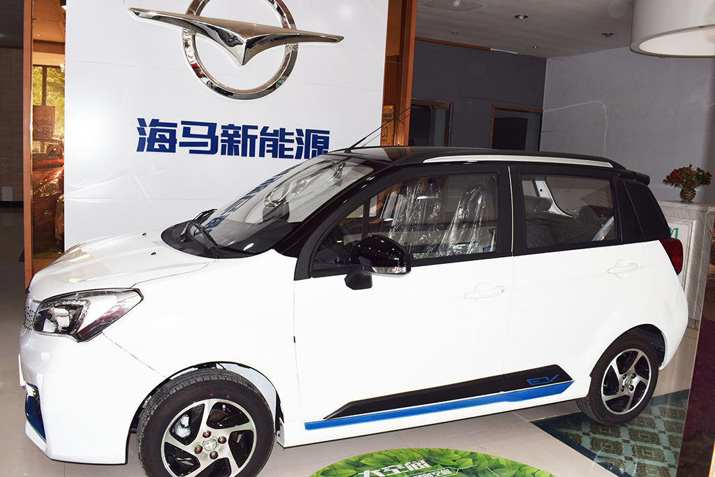 「地上车市」不到6万就能买纯电动车？免费充电？网友：现在还能再省1.2万