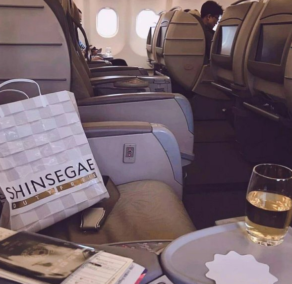 「娱乐宏伟」网易云虐心评论，要老死不相往来，要从此山高水远不复相逢