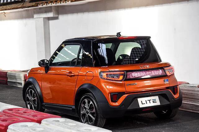 「王者归来AAAAA」女孩最喜欢的新能源汽车