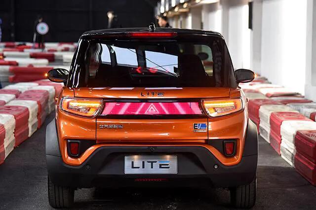 「王者归来AAAAA」女孩最喜欢的新能源汽车