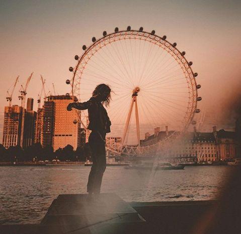 「亿万富翁交流圈」与其每天担心未来，不如努力现在