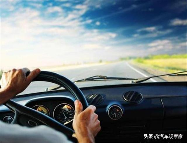 「汽车观察家」如何看待“点油门”这种开车习惯，是技术不过关还是另有原因？