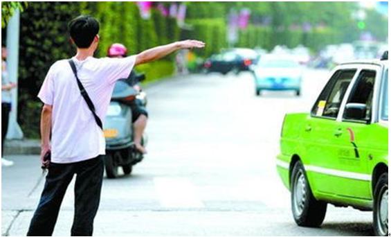 [汽车资讯]没有网上订单就在路边休息？这样下去出租车真会被网约车取代？