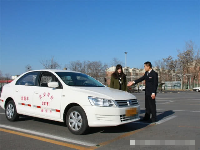 「汽车礁」驾考新消息，科目二又增4个项目，网友：专门给女司机准备的