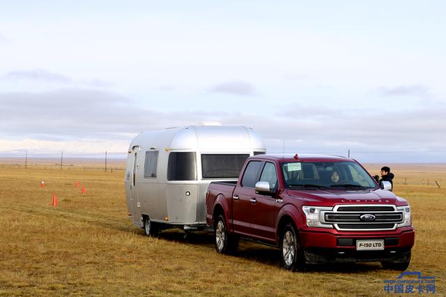 【阿虎汽车】你还在用它拉货吗？皮卡圈的玩家都这样玩了