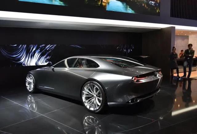 王者归来AAAAA@设计师造出比保时捷气派的新车，20万断天籁活路