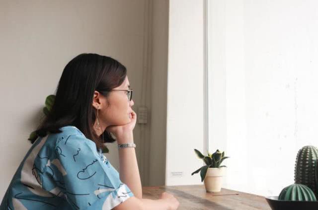 「身心驿站」开场白不要再发“在吗”，换成这3句开场白，女人会秒回你的信息