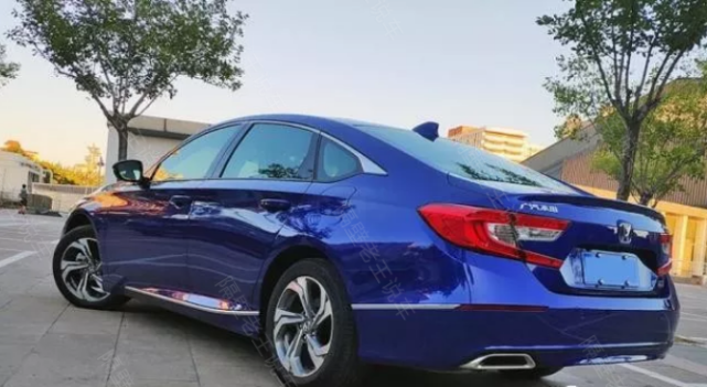 「车家号」被国人“捧红”20年，8个月狂甩14万辆