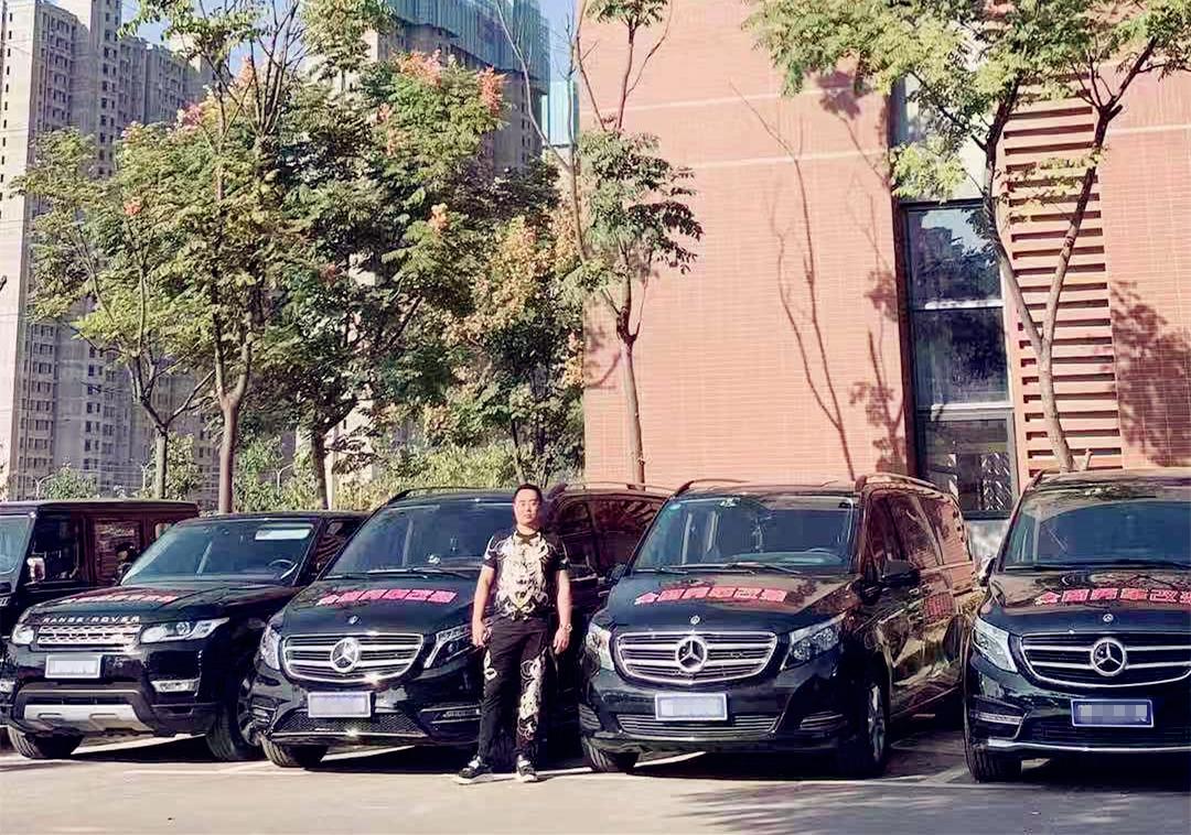 车家号■每个男人都有一种改装梦，孔易改装车联盟开业，奔驰威霆现车展售