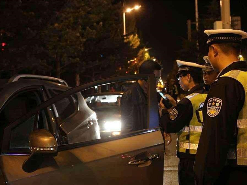 #小艾v汽车#喝一杯酒多长时间之后能驾驶车辆？老司机：最后告诉你一遍！