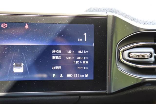 乘车御剑@5.6秒破百，中国最NB中型SUV之一“入门版”来了