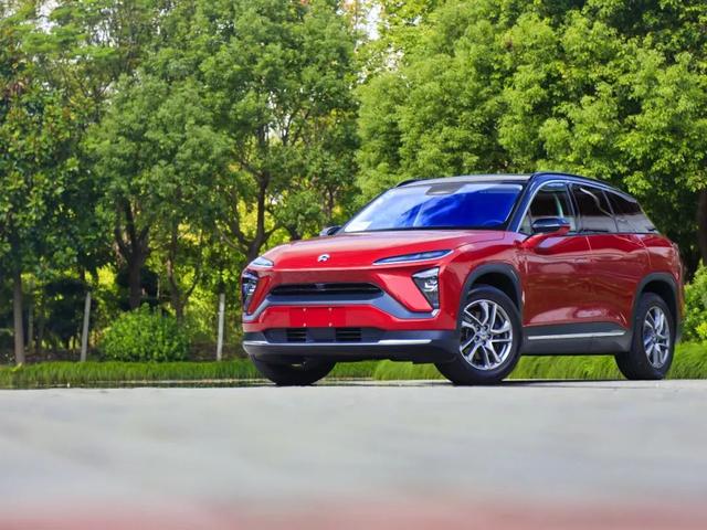 乘车御剑@5.6秒破百，中国最NB中型SUV之一“入门版”来了