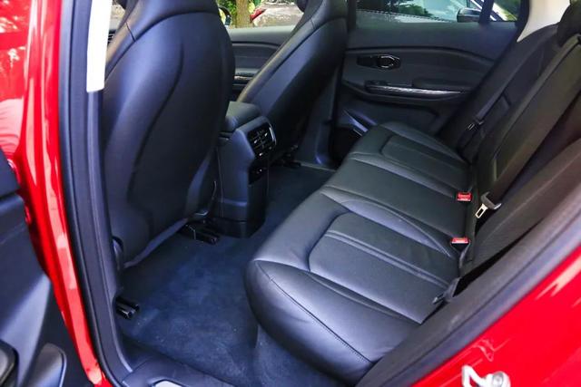 乘车御剑@5.6秒破百，中国最NB中型SUV之一“入门版”来了