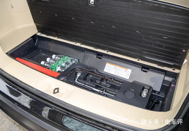 【电车评】国庆小长假，你是家里蹲，还是自驾游？这份攻略请收好