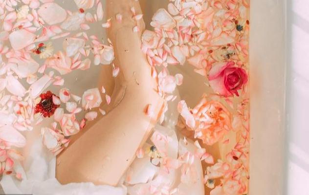 #小辉唠情感#撩中年女人，比起说“我爱你”，这些话效果会更好