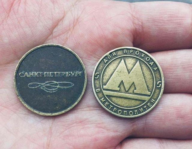 委内瑞拉总统漫步莫斯科红场，多次感谢热情招待，喜提硬币一枚