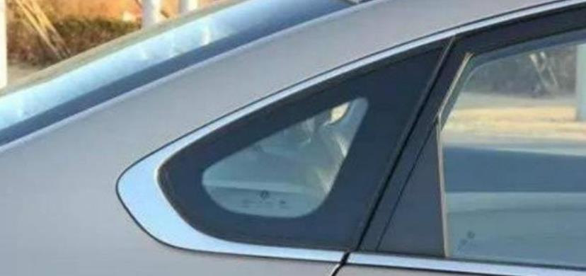 「汽车之家」开了很久的车还不知道汽车三角窗有什么用处？老司机:它能救命