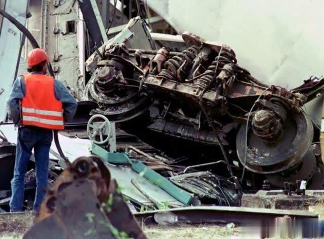 【放牛班的娃】坐过那么多次高铁，你知道高铁车轮有多难造吗？