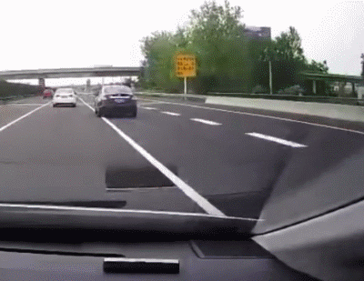 泰安高速交警@一组动图警示你：高速错过出口不要错上加错！一旦遭遇险情牢记“让速不让道”