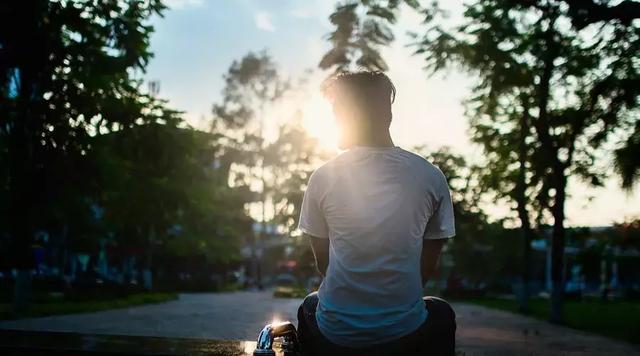 柠檬美文■一个人·一家人·一辈子，什么才是最重要的？