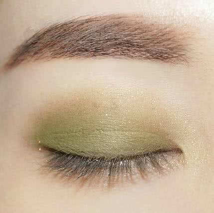 【搞事编辑部】心理测试：你最想尝试哪款眼妆？测你最希望哪类异性撩你？