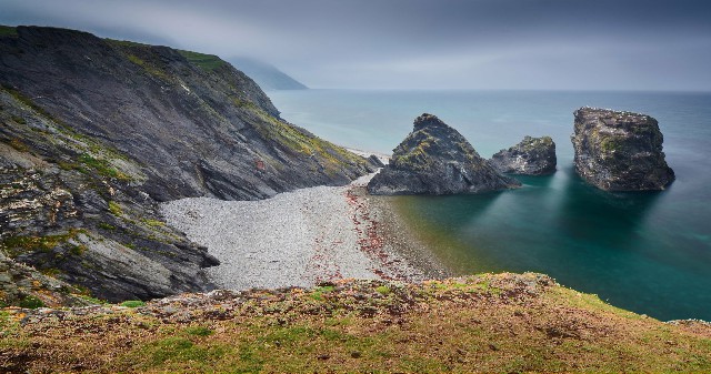 「潘谈情说爱」最简短的经典说说，字字诛心，最后一句最精辟
