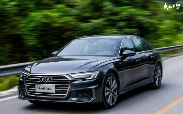 「上馨传媒」34万左右的奥迪A6L，内饰三块屏幕科技感十足