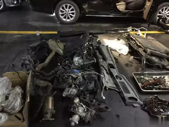 「汽修技师众微联」拉缸是什么？这台奥迪发动机会告诉你到底什么是拉缸