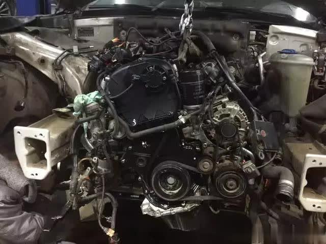 「汽修技师众微联」拉缸是什么？这台奥迪发动机会告诉你到底什么是拉缸